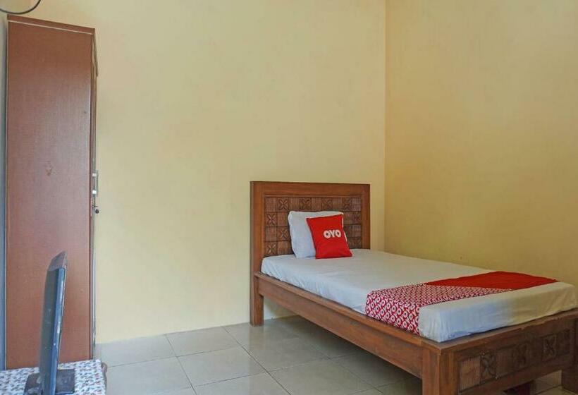 Номер Стандарт Индивидуальный, Oyo 91762 Green Home Stay Syariah