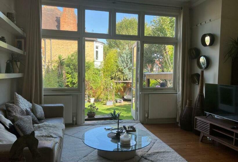 Номер Deluxe Кровать Кинг, Londonhomegardens