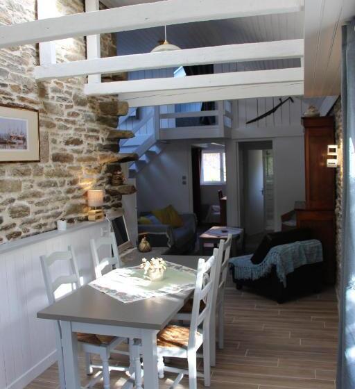 Номер Стандарт, Auberge De Keringar