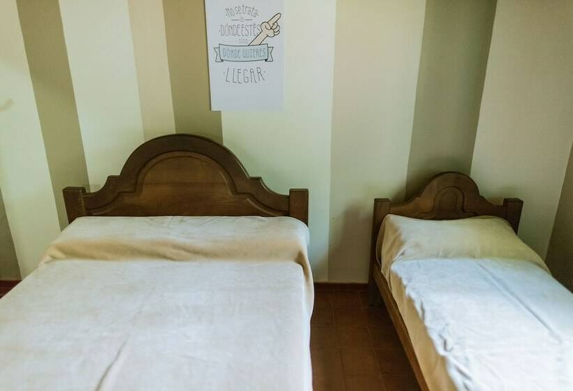 스탠다드 트리플 룸, Hostel Valle Fertil