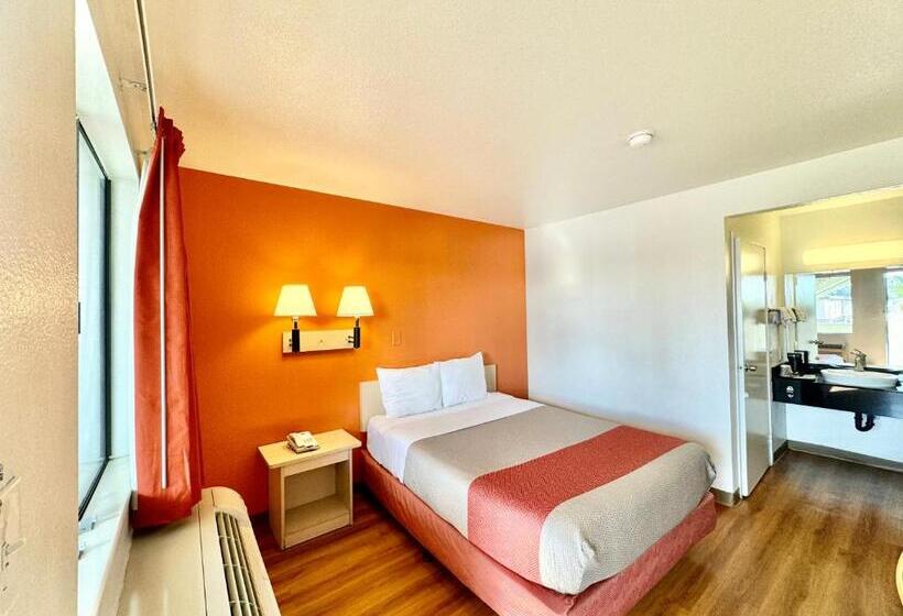 장애인을 위한 스탠다드 룸, Studio 6 Bellflower Ca Los Angeles