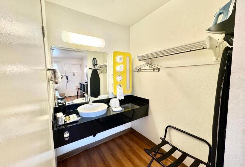 4인용 스탠다드 룸, Studio 6 Bellflower Ca Los Angeles