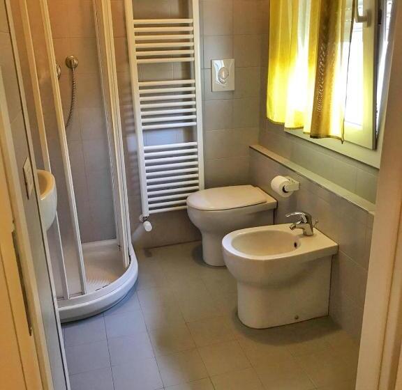 اتاق استاندارد سه نفره, Bed & Bike