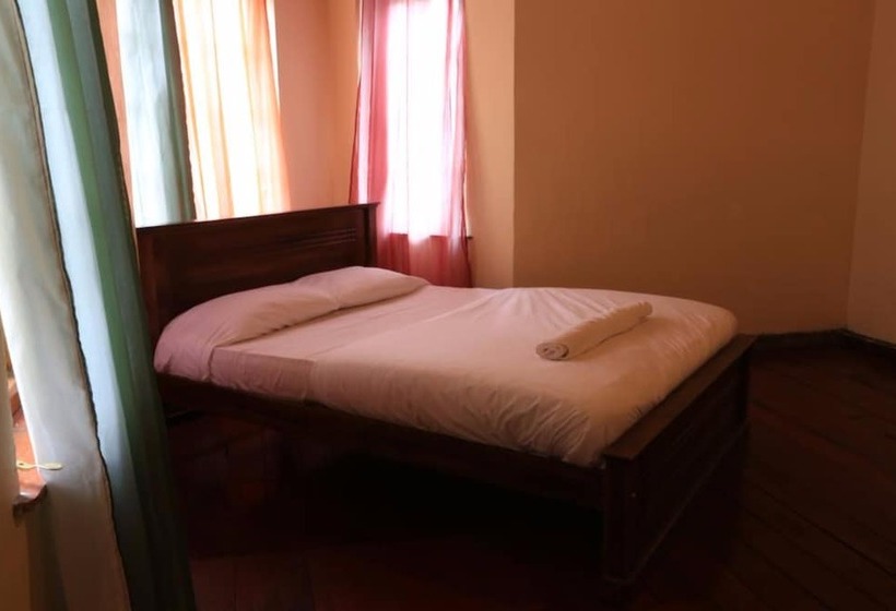 חדר סטנדרט חדר אמבטיה משותף, Nuwara Eliya Hostel By Backpack Lanka