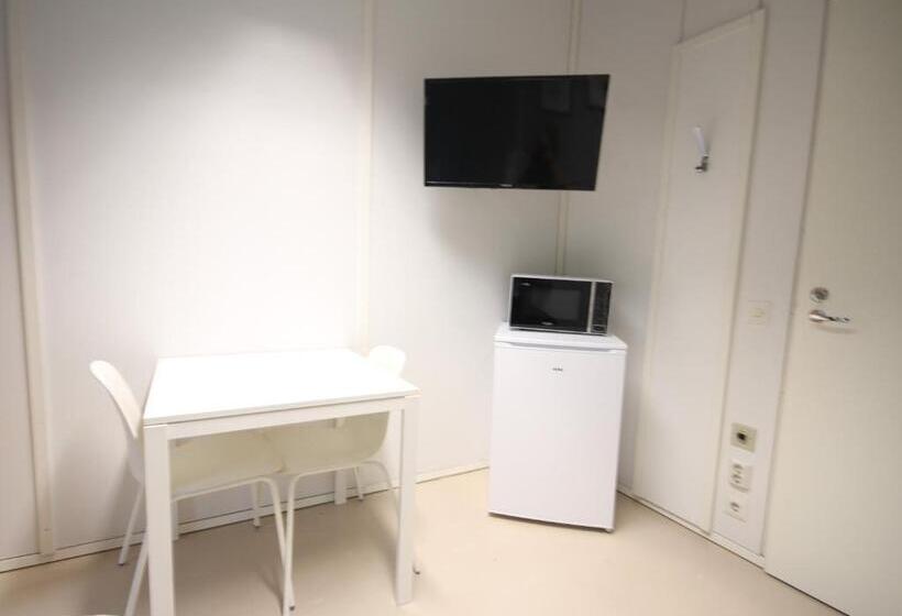 Номер Стандарт Индивидуальный Совместная Ванная, Forenom Hostel Espoo Kilo