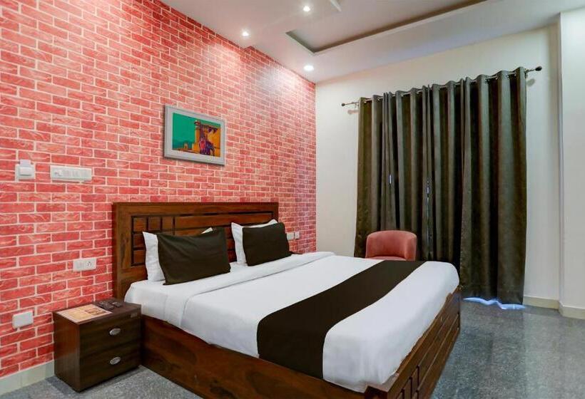 اتاق استاندارد, Aastha Shree Dham