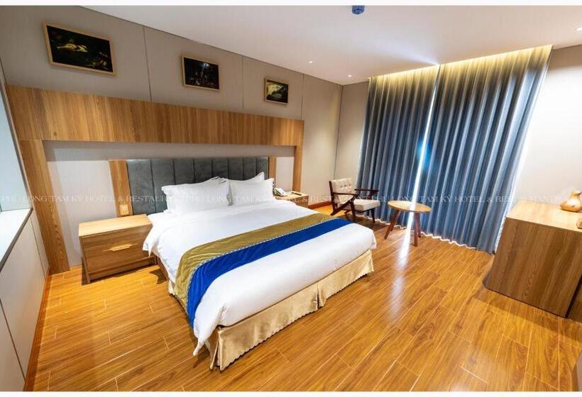 سوئیت با تخت بزرگ, Phú Long Tam Kỳ Hotel & Restaurant