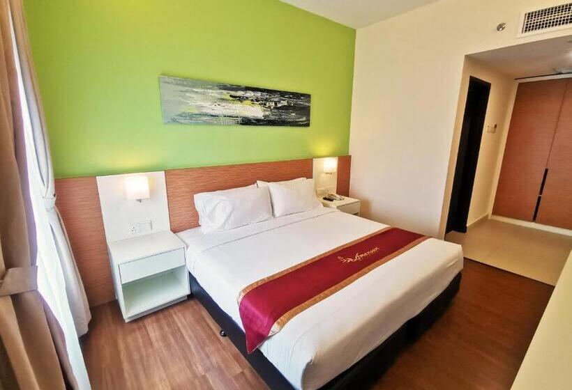 Номер Deluxe Кровать Кинг, Amansari Hotel Desaru