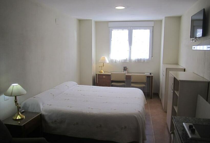 Номер Стандарт, Hostal El Estudio