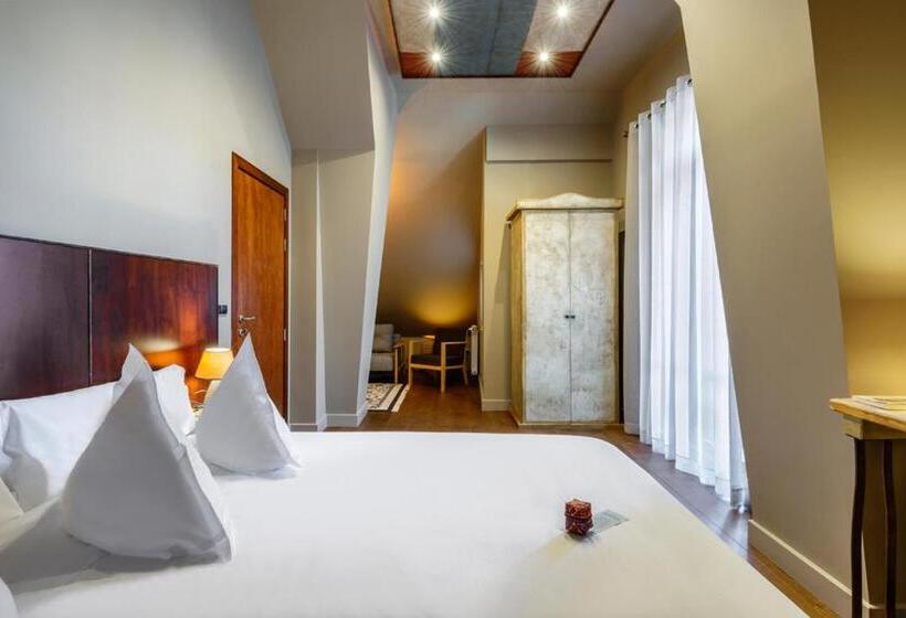 Suite, La Casueña