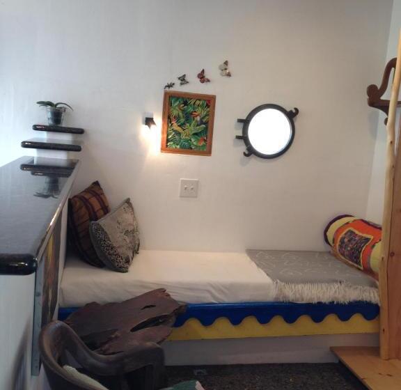 Номер Deluxe Кровать Кинг, Les Artistes Inn