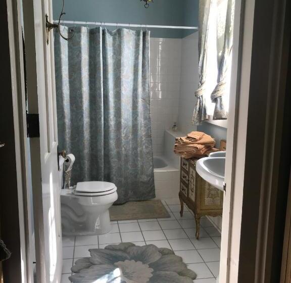 Люкс Кровать Квин, Shadowlawn Bed And Breakfast