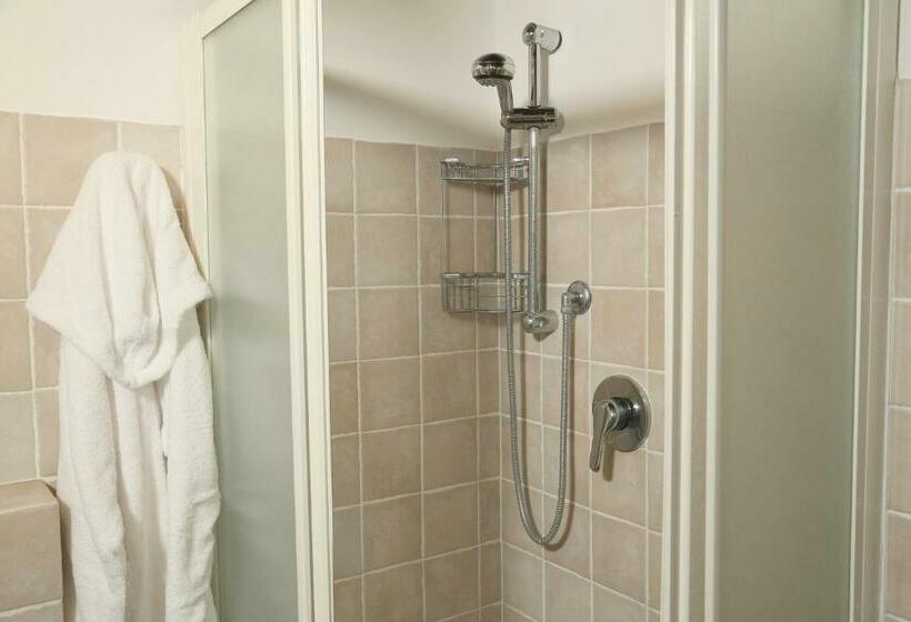 Номер Стандарт, Molenda B&b
