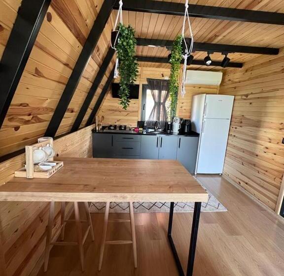 آپارتمان 1 خوابه با چشم‌انداز استخر, Lagom Bungalow