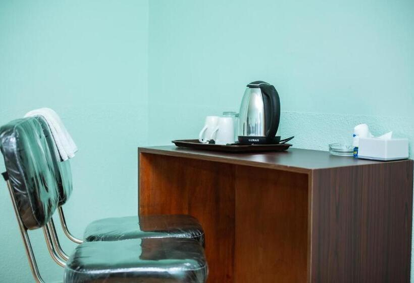 اتاق لوکس با بالکن, Yaksa Hotel Pvt. Ltd