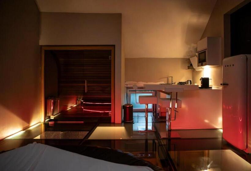 Номер Стандарт с Гидромассажем, Suite Wellness