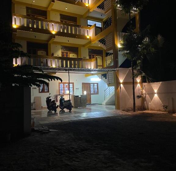 豪华房间, Yjs Residency