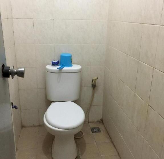 Номер Стандарт, Oyo Life 93009 Griya Nautika Sedati