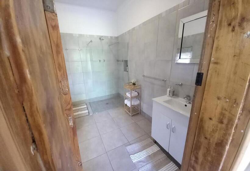 Номер Стандарт Вид на Сад, 7 On Grey Guesthouse