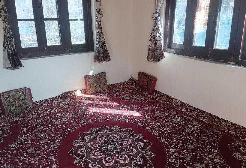 Апартаменты 1 Спальня, Oyo Home Fatima S Homestay