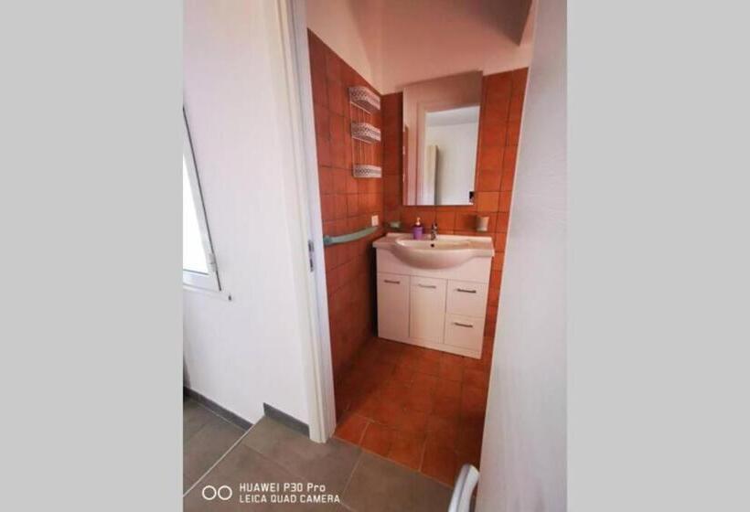 Апартаменты 2 Спальни, Residence Il Carrubo
