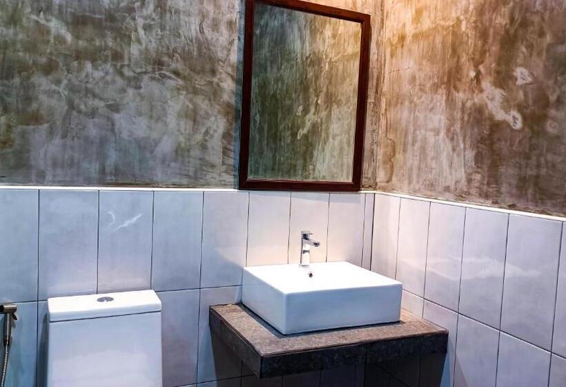 스탠다드 룸, The Riva Vientiane