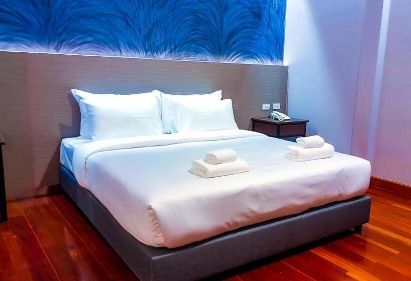 스탠다드 룸 킹사이즈 침대, The Riva Vientiane
