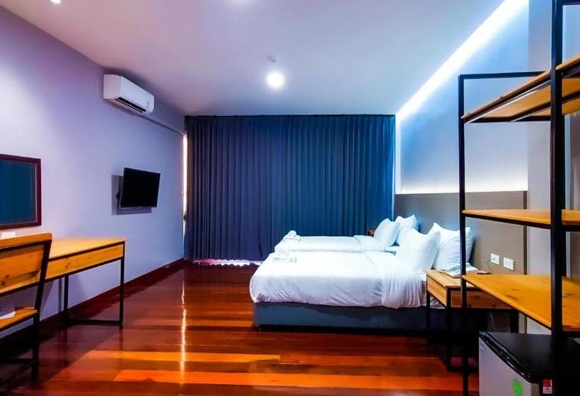 디럭스 룸, The Riva Vientiane