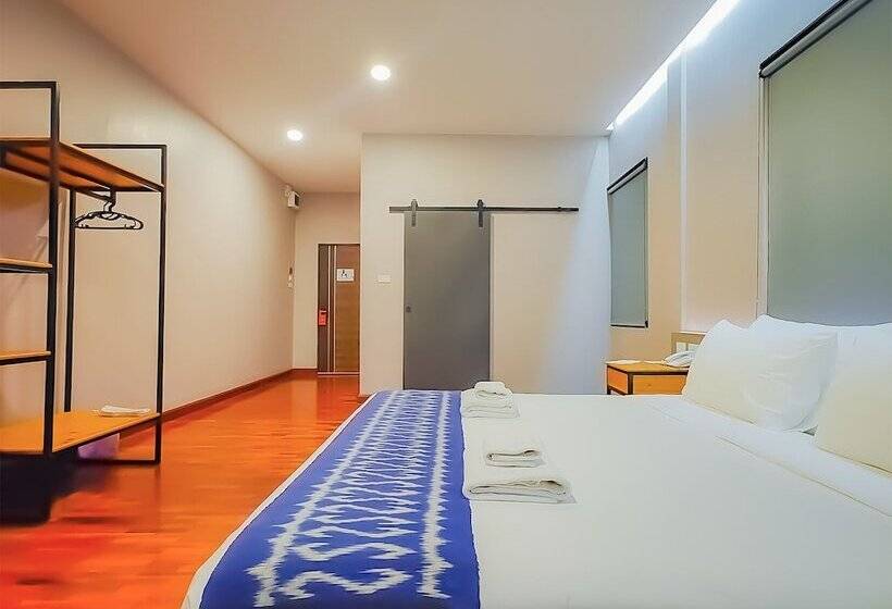 디럭스 룸, The Riva Vientiane