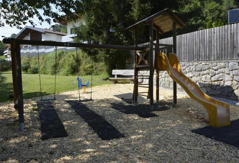Апартаменты 2 Спальни, Resort Tirol Am Wildenbach
