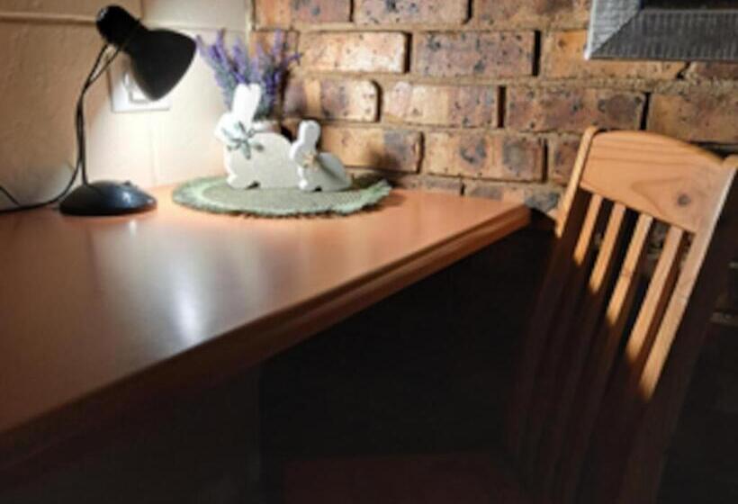 חדר סטנדרט, Stay At 12 Guesthouse And Selfcatering