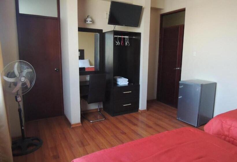اتاق لوکس, Pacific Suites