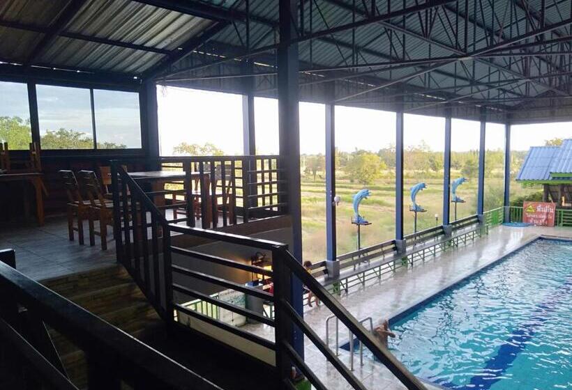 Люкс Повышенной Комфортности, Kruachokhai Hotel & Resort