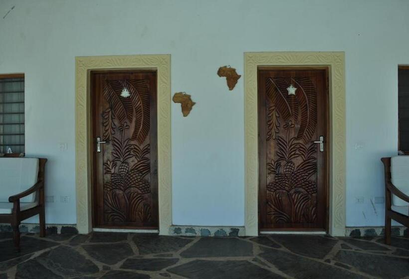 اتاق لوکس چهار تخته, Coral Village