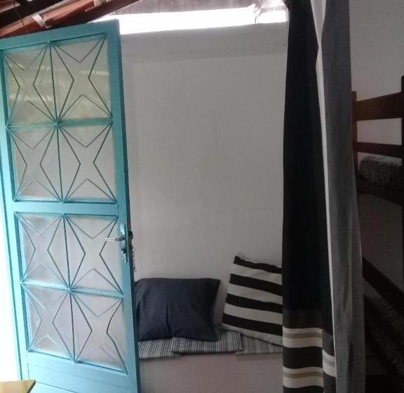 Quarto Deluxe, Republica Nossa Casa