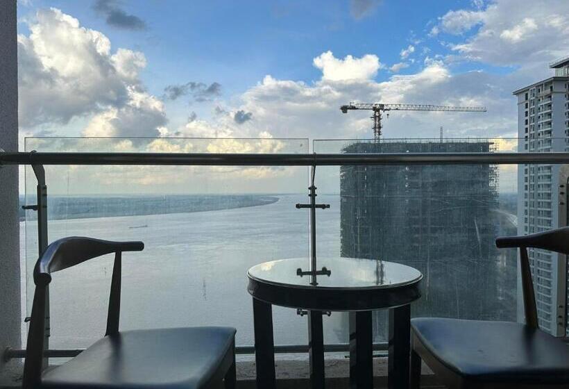 استودیوی استاندارد با چشم‌انداز دریا, 麓薇娅酒店