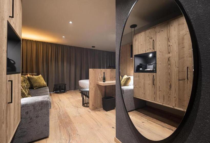 Люкс Вид на Горы, Dolomiti Exclusive Your Mountain Suite