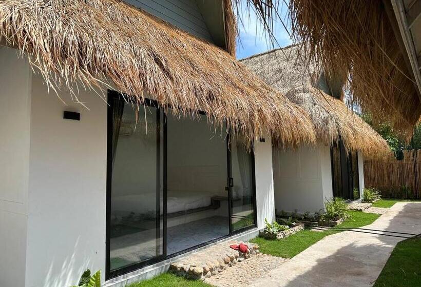 اتاق استاندارد با چشم‌انداز باغ, Sea Sand Resort