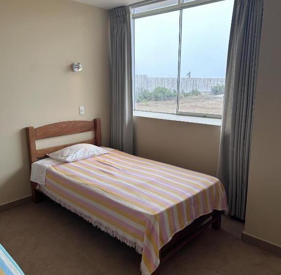 اتاق لوکس با چشم‌انداز دریا, Yolo House Beach