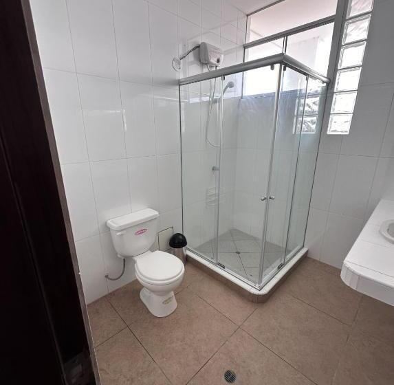 اتاق لوکس با چشم‌انداز دریا, Yolo House Beach