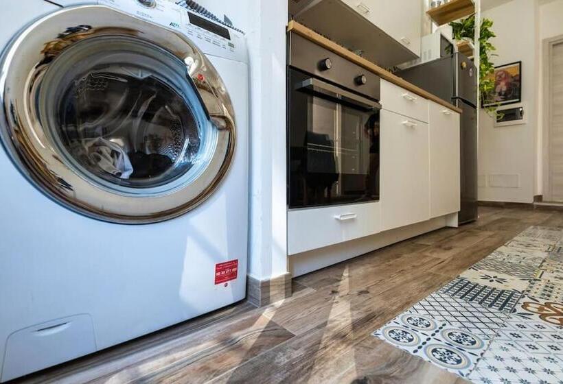 اتاق استاندارد, Locazione Turistica Civico 60