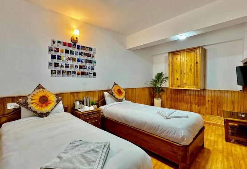 Номер Стандарт, Darjeeling Hillside Inn