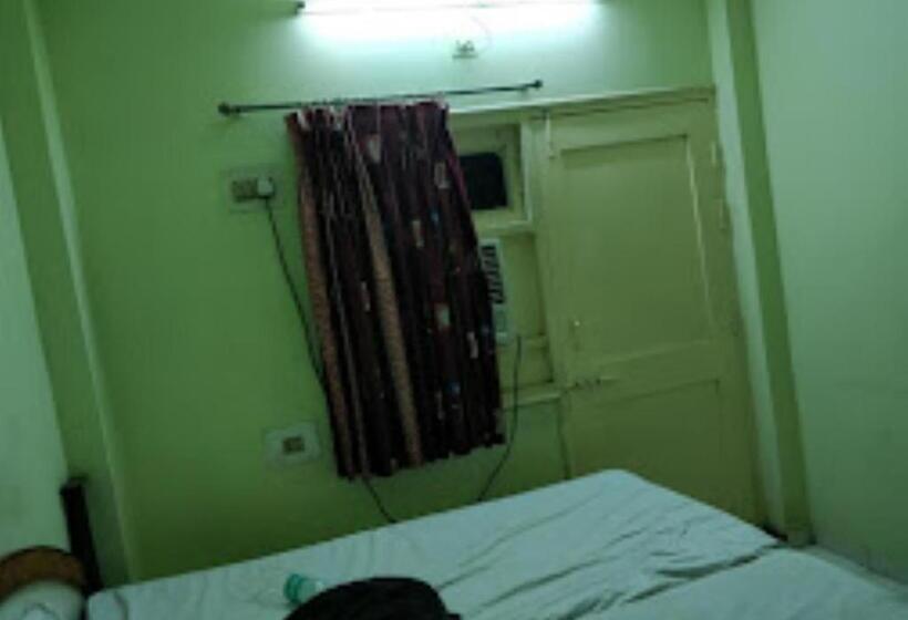 Номер Стандарт, Golden Palace Jalgaon