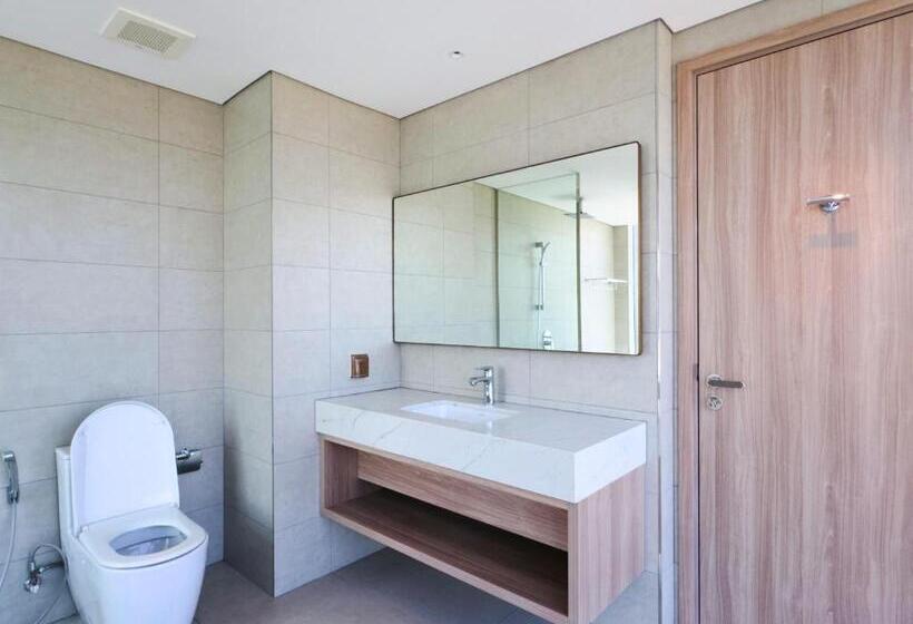 استودیوی استاندارد با چشم‌انداز دریا, A La Carte Residence Halong By Mapstar