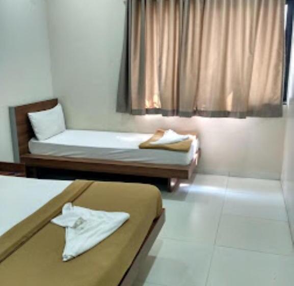 Номер Стандарт Трехместный, Avanti, Nashik