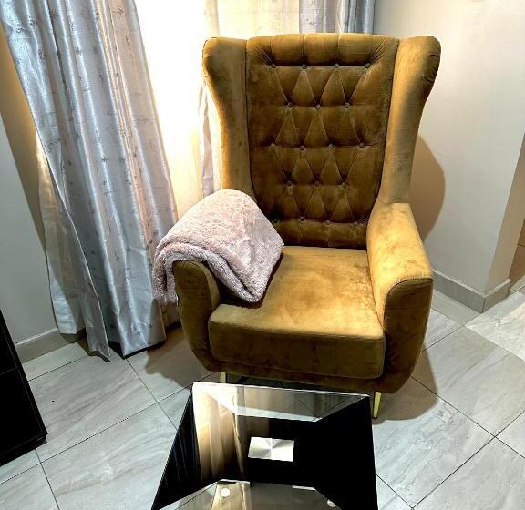 استودیوی لوکس, Osmosis Ikoyi