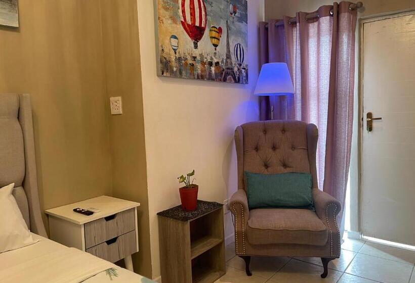 Номер Deluxe Кровать Кинг, Domin Self Catering Apartments