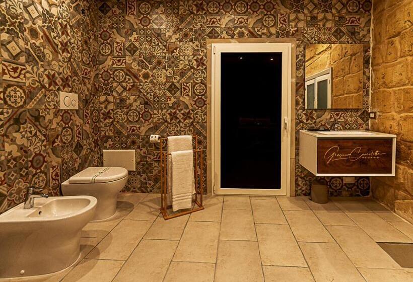 Стандартный Номер Кровать Кинг, Victoria Luxury Suite