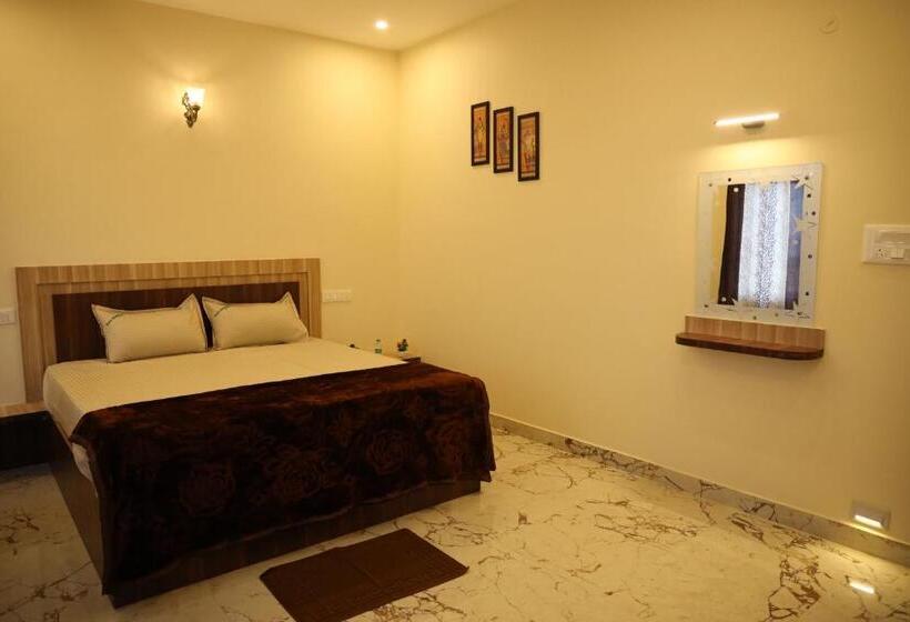Standard Room Garden View, Akshayam Grand Inn