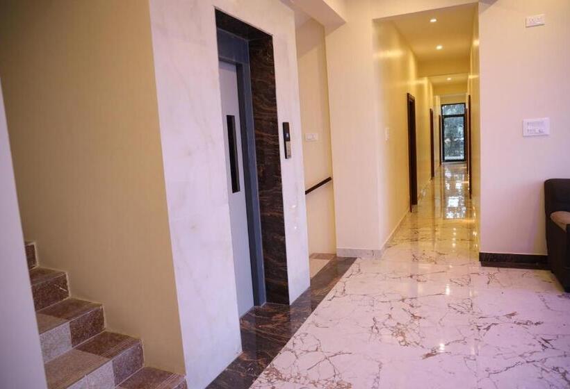 Standard Studio with Balcony, Akshayam Grand Inn